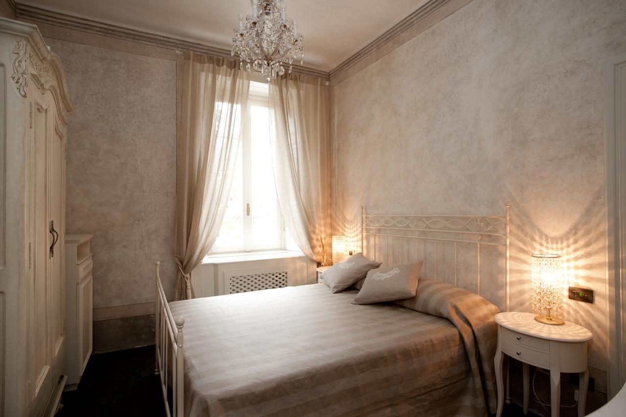 Small Double Room,750582173:JPEG